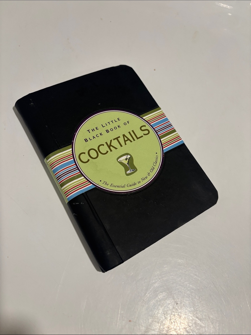 The Little Black Book of Cocktails —Pocket Guide to New and Old Classics